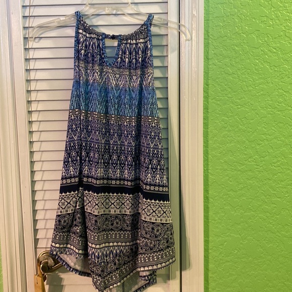 Fyve Women’s Blue and White Printed Tank Top XL - Picture 2 of 6